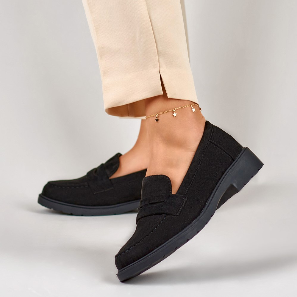 primohurt Czarne klasyczne zamszowe półbuty damskie