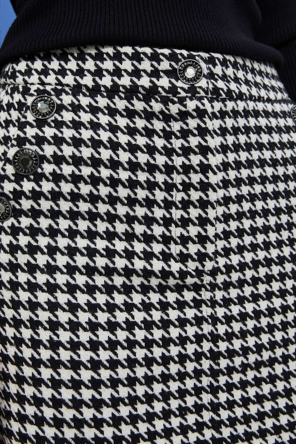Houndstooth skirt