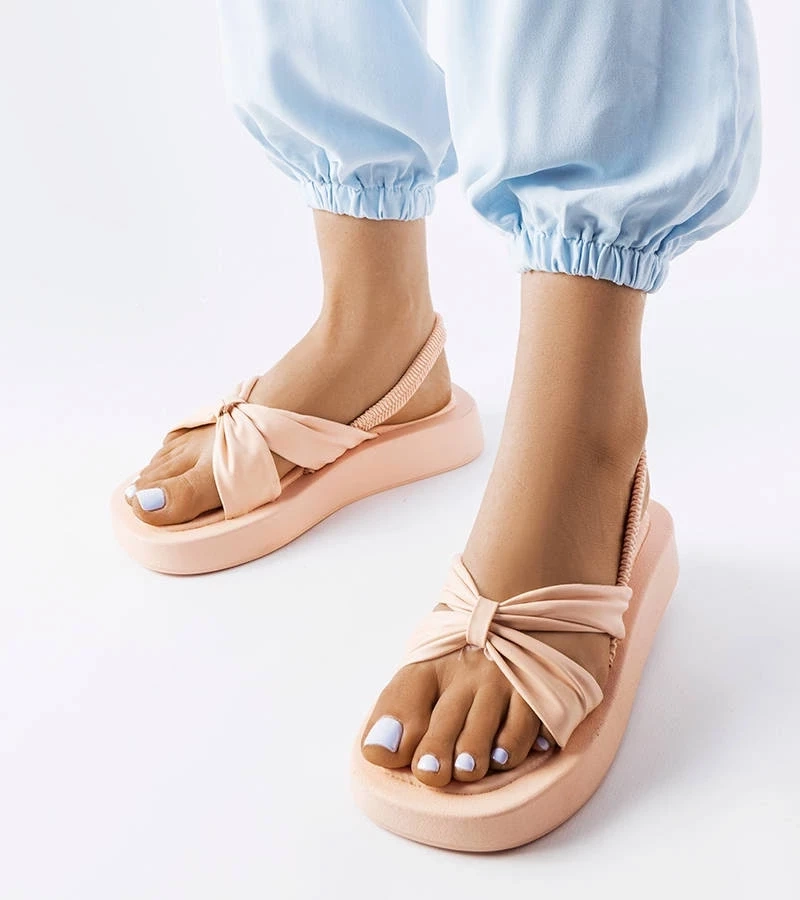 marka niezdefiniowana Sandale cu platformă bej Montagna