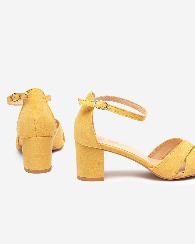 Resti Yellow women&#039;s sandals on the post Nenki - Footwear