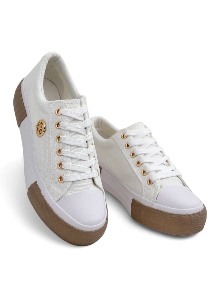 Resti Women's white Aurelio Canvas sneakers