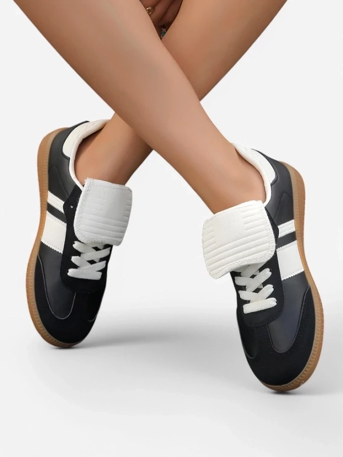 Resti Women's sports sneakers Ensire