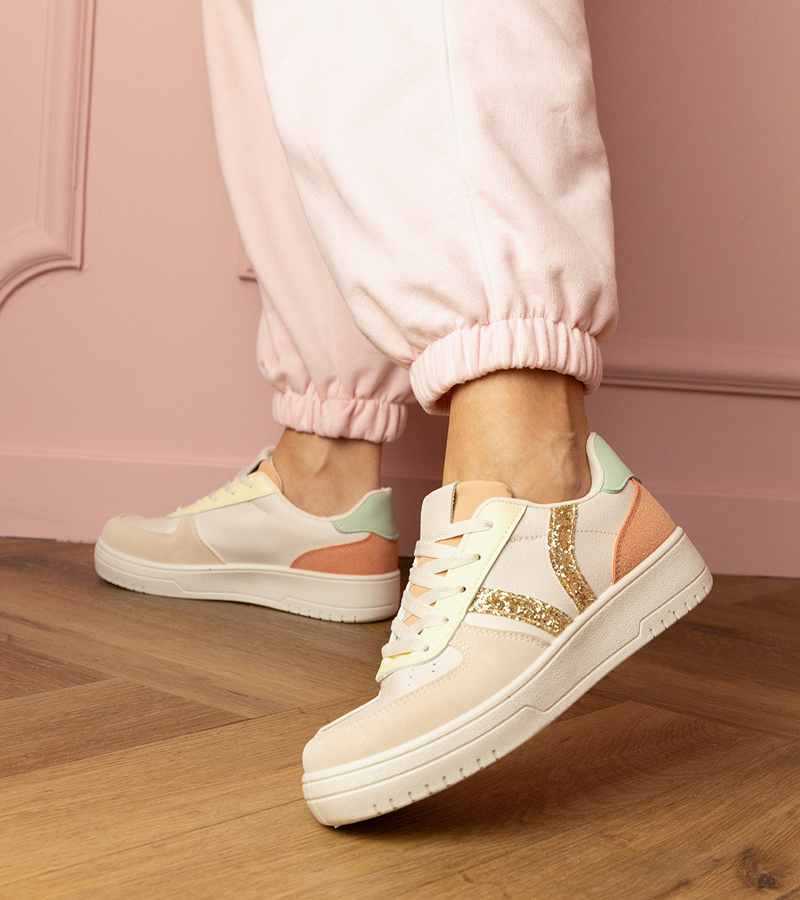 marka niezdefiniowana Beige sneakers decorated with glitter Blona