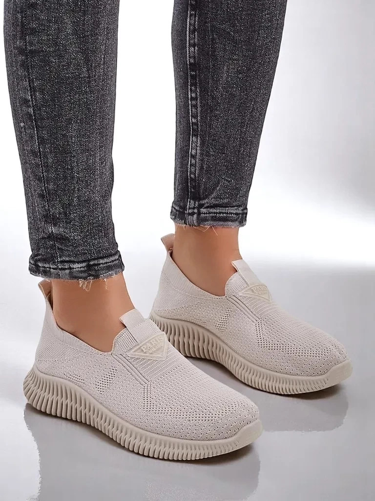 Resti Women's Slip-On Fabric Sports Shoes Serra