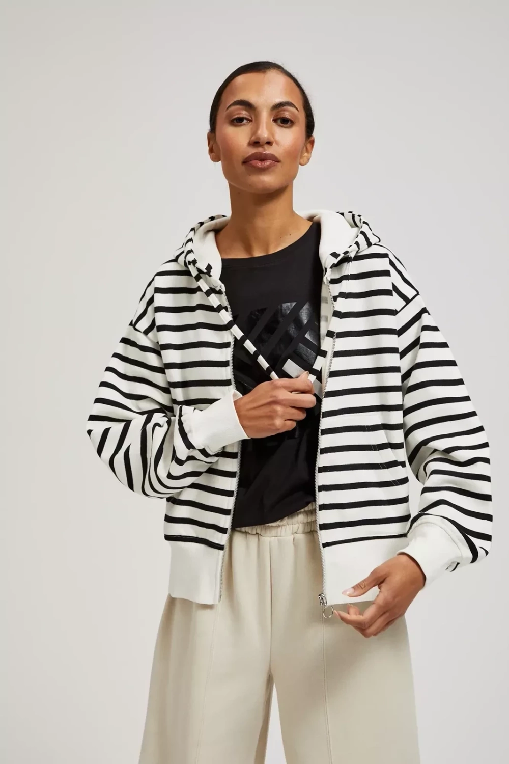Marisse Women&#039;s Sweatshirt L-Bl-4307 White_Black