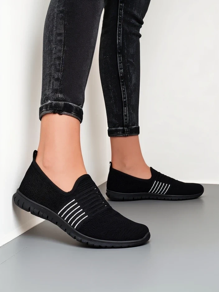 Resti Women's slip-on sports shoes Ollabes