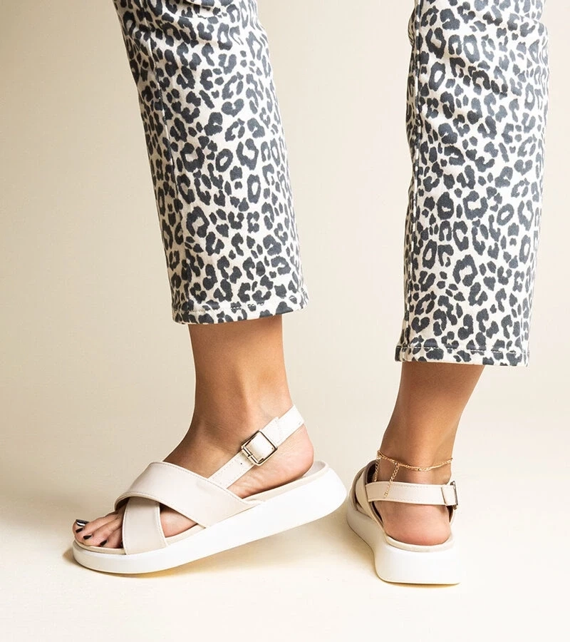 D/CEO Black sandals on a block heel Millo