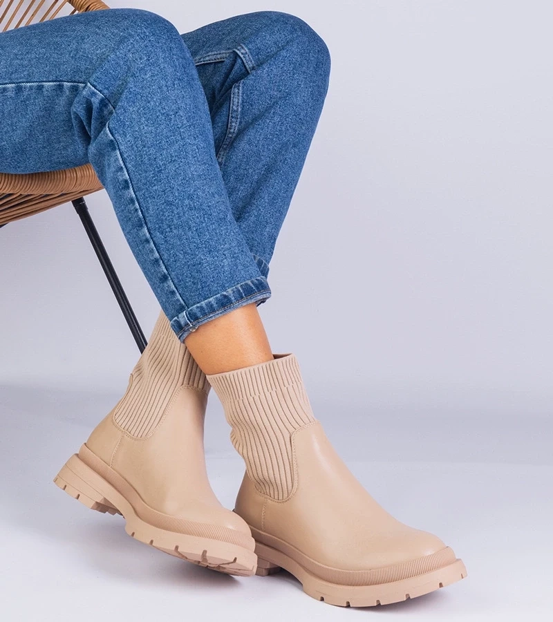 UR/CEO Brown ankle boots with a textile upper Kalvaria