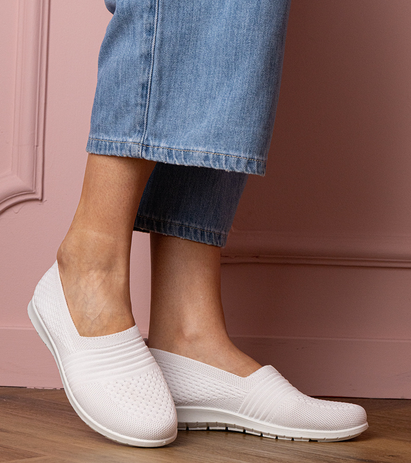 Gemre Adidași albi de damă Makana