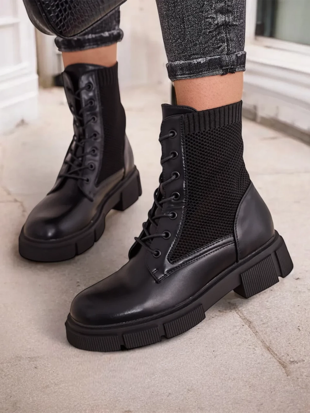 Resti Openwork Women&#039;s flat ankle boots Rowic