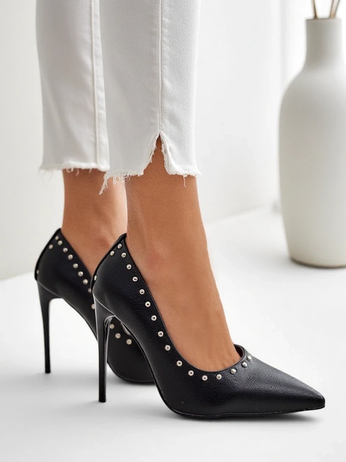 Resti Women&#039;s stilettos with studs Koscalle
