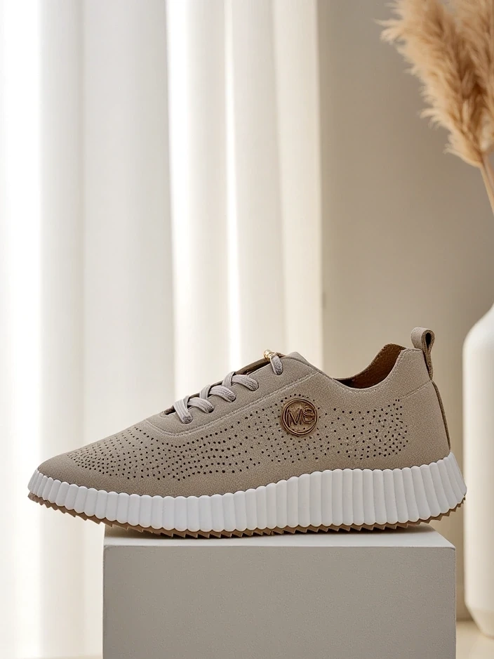 Resti Women's sporty perforated sneakers Tobin
