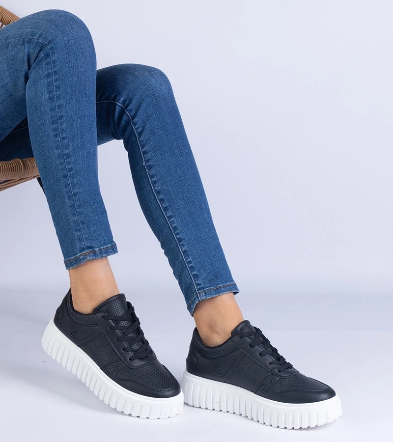 Gemre Adidași negri decupați pe talpă masivă Lusinda