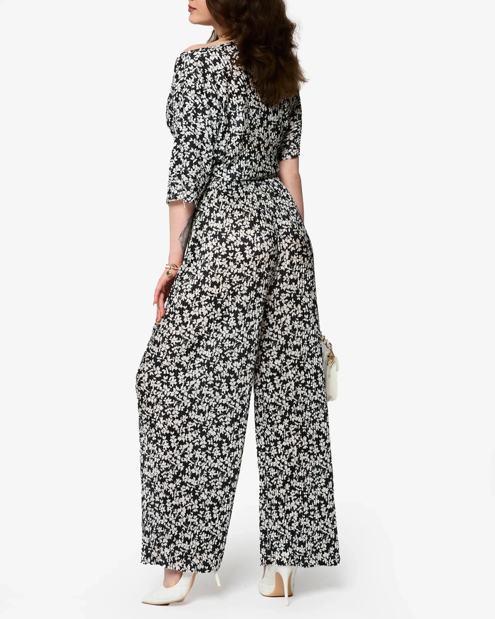 Resti Women's black floral pleated set - Clothing