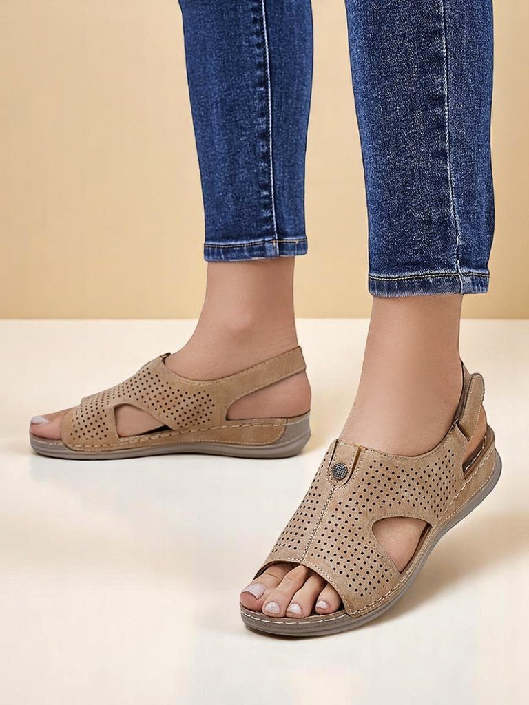 Resti Women&#039;s openwork sandals Leminni