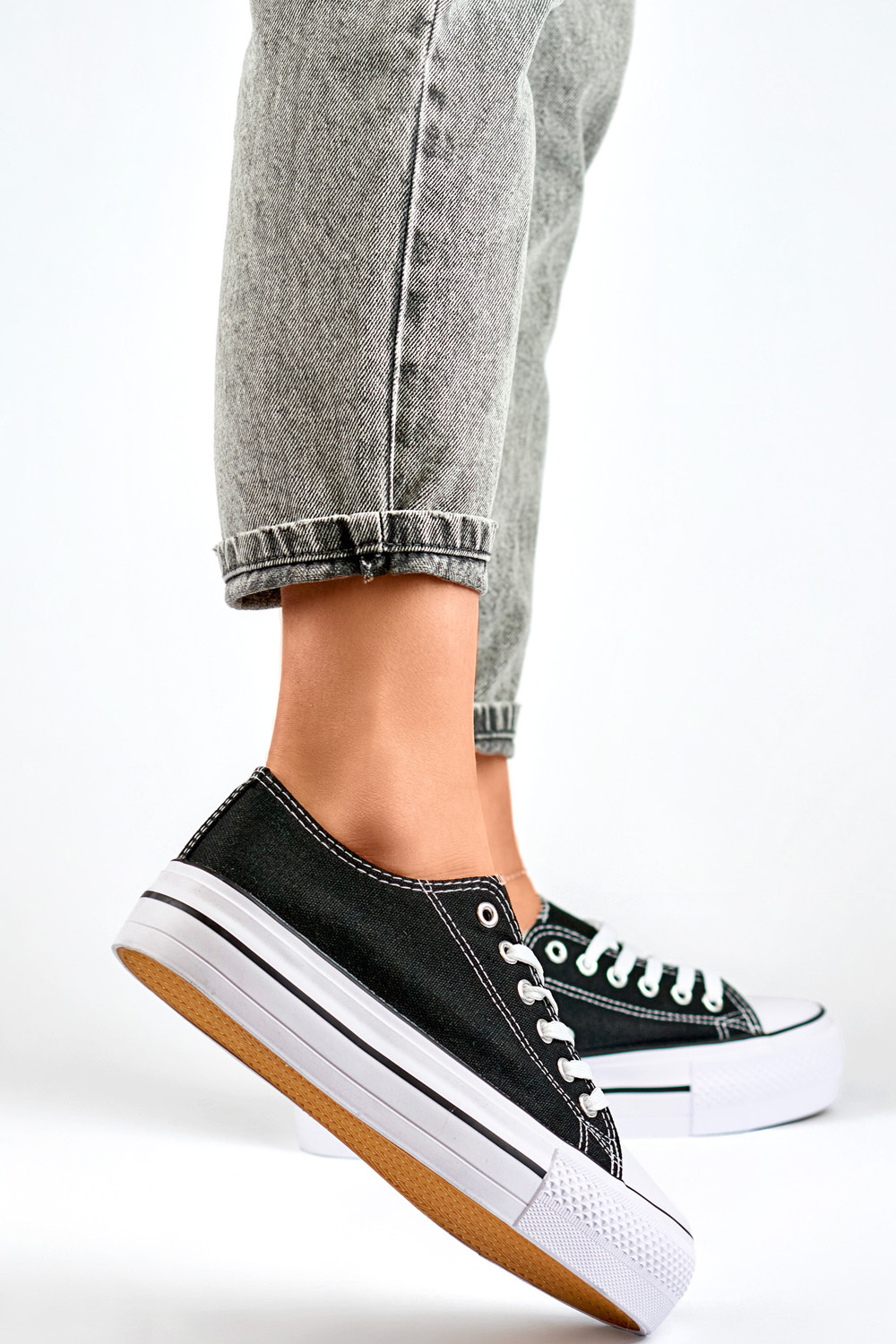 primohurt Czarne trampki na grubej podeszwie klasyczne trampki damskie na platformie