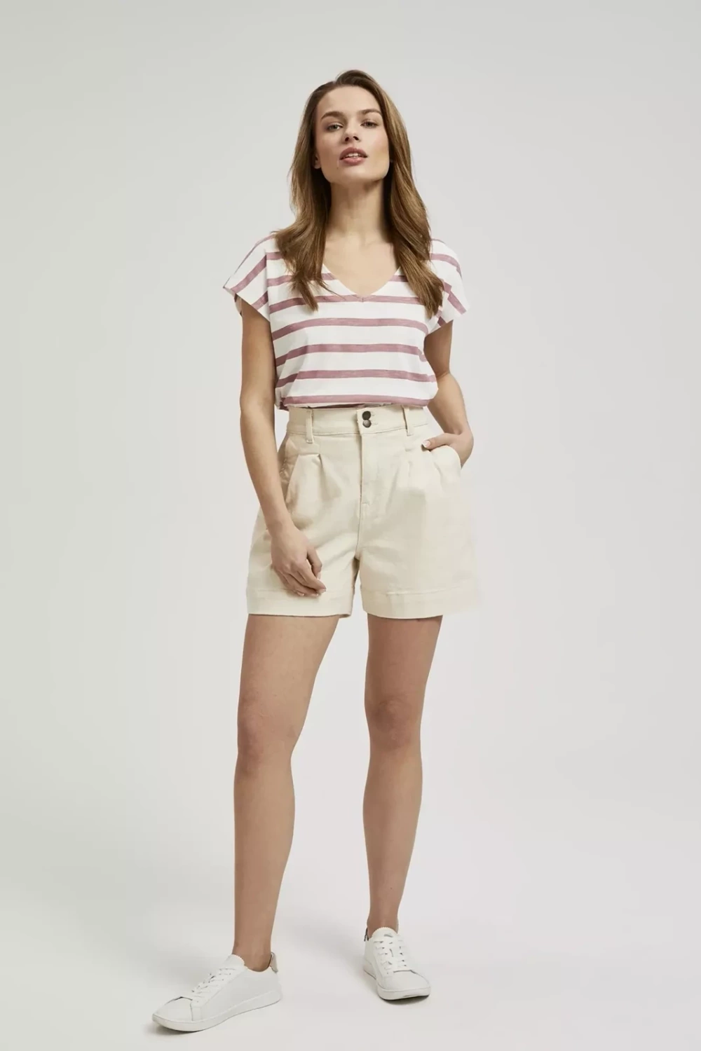 Women&#039;s linen shorts MOODO - light beige