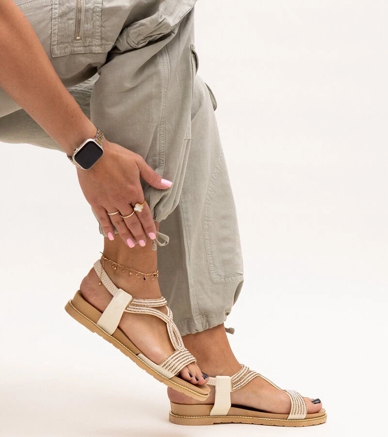 Gemre Sandale bej deschis decorate cu zirconii Detila