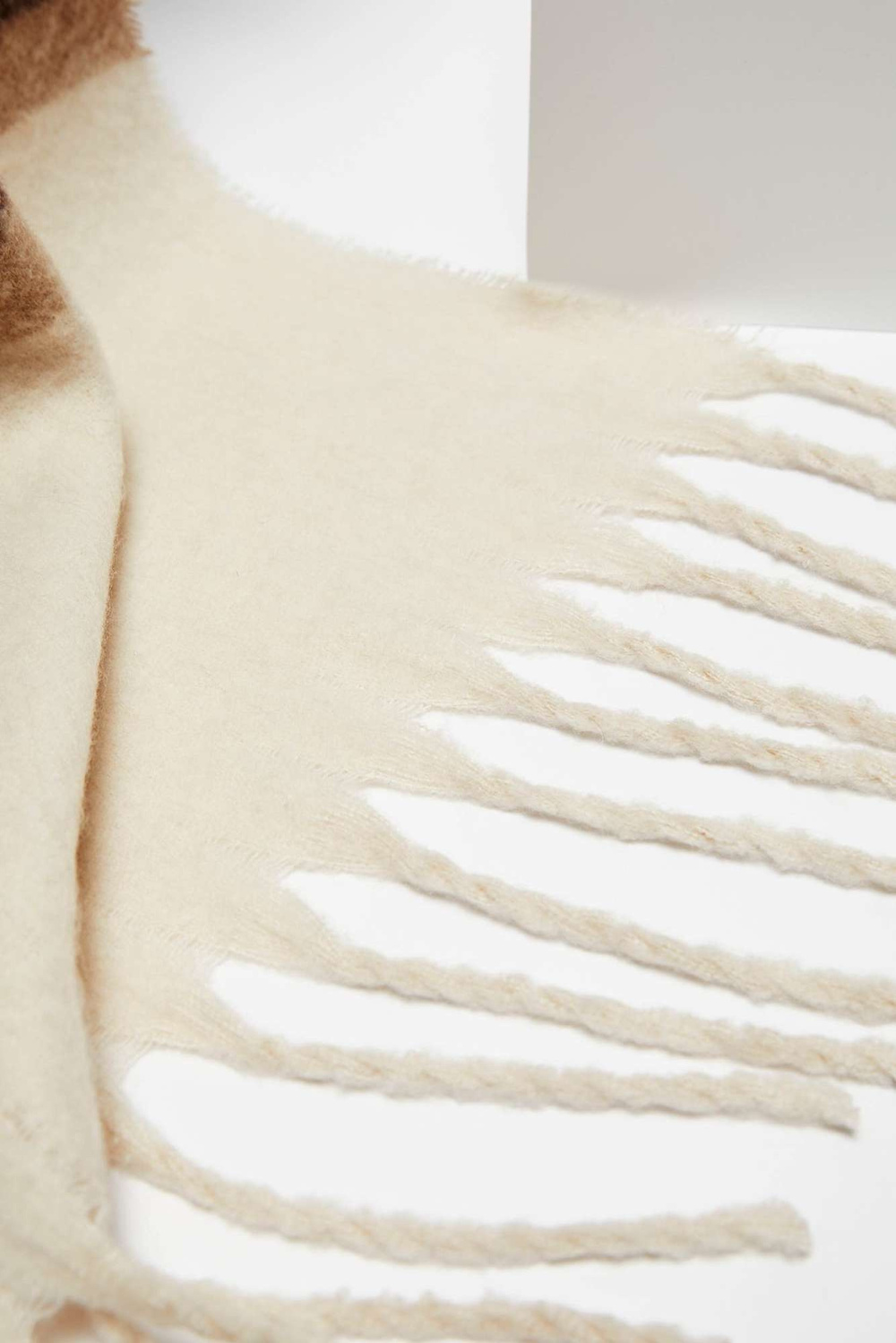 Marisse Striped scarf