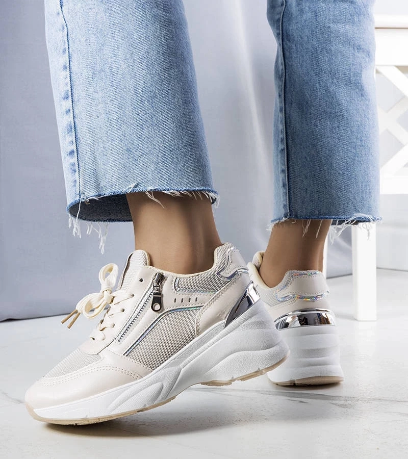 Gemre Adidași cu platformă bej Stacey