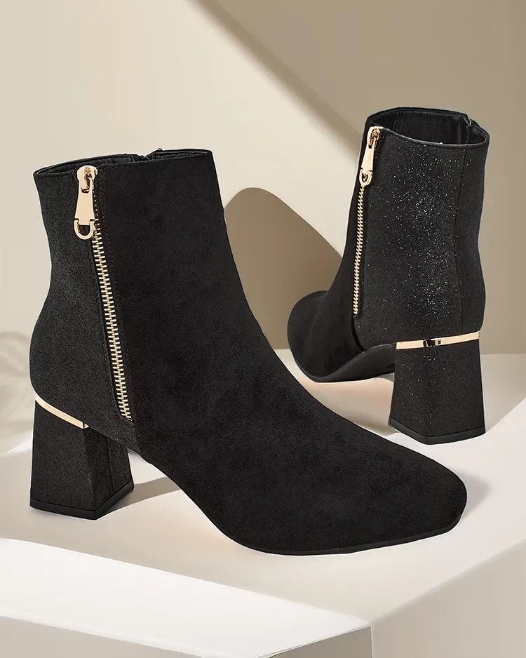 Resti Women&#039;s ankle boots on a post Boratos