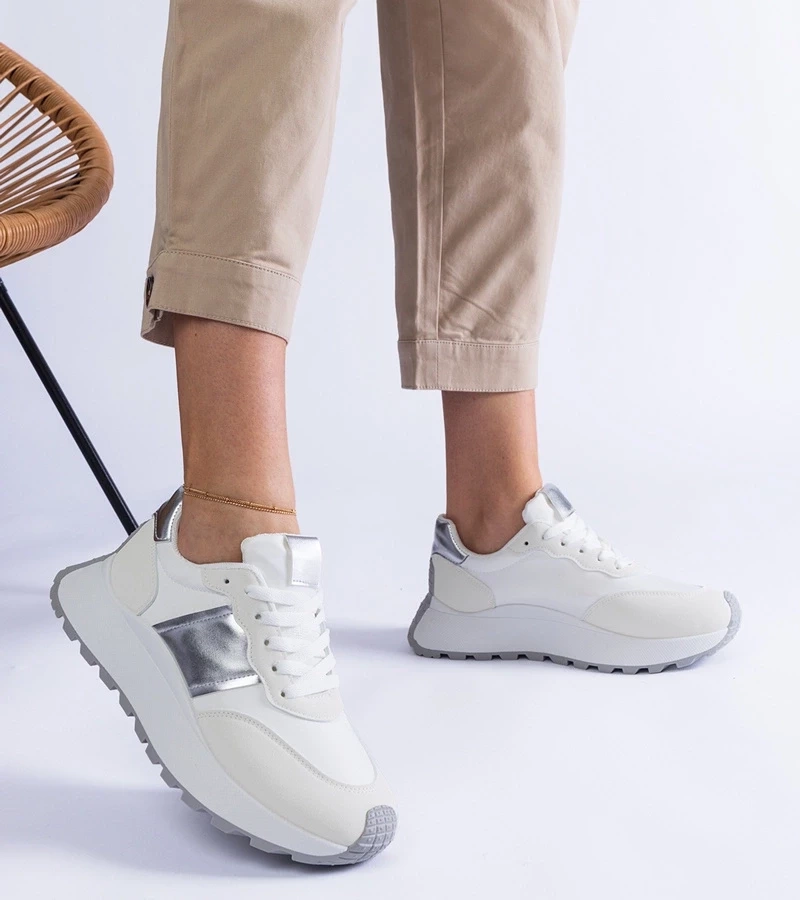 D/CEO White trainers Justar