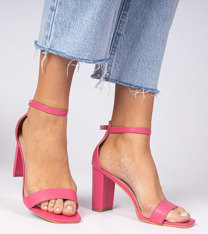 marka niezdefiniowana Pink block heel sandals Kasedi