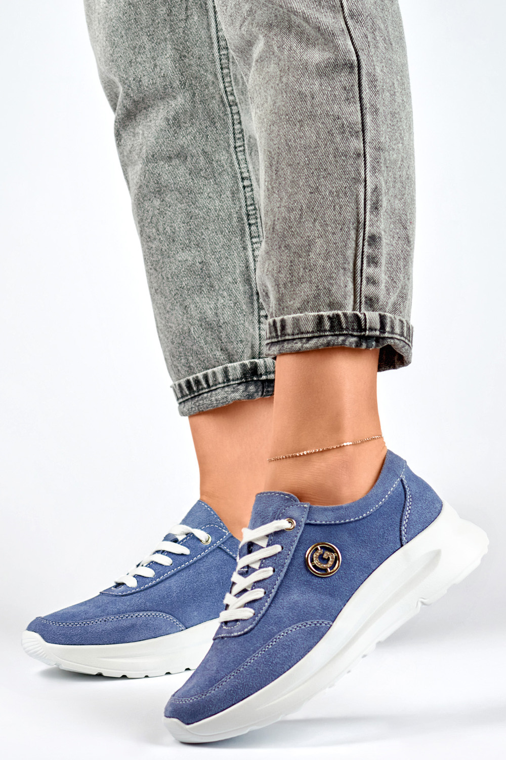 primohurt Sneakersy damskie ze skóry naturalnej w kolorze jeans