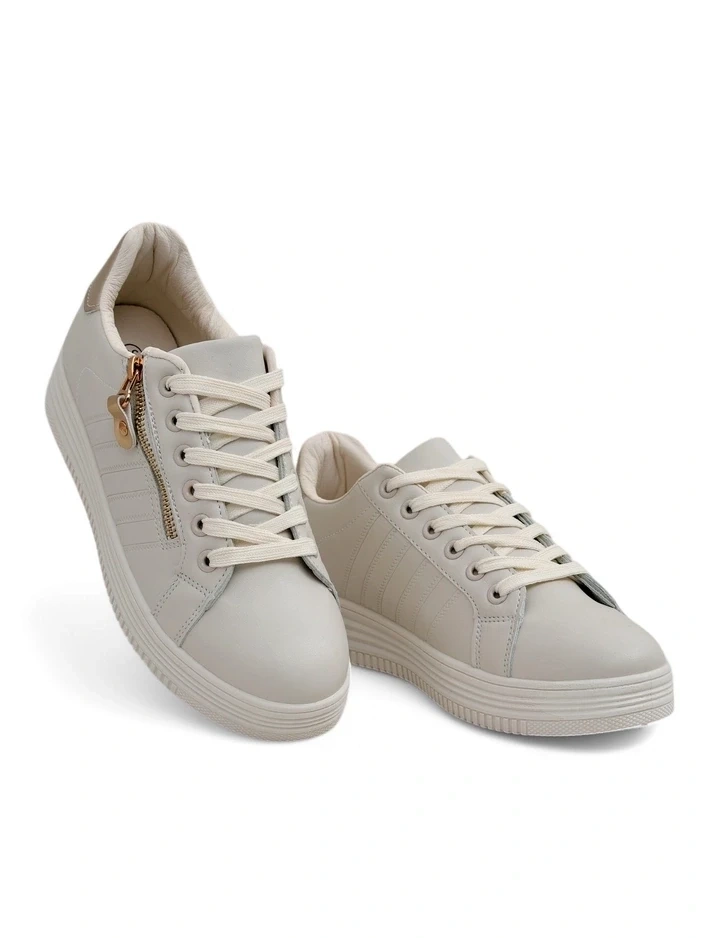 Resti Women's sporty sneakers with decorative zipper Evrove