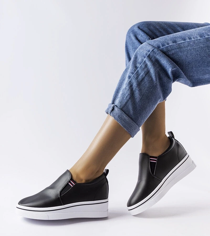 Gemre Pantofi sport cu platformă neagră Dionisia