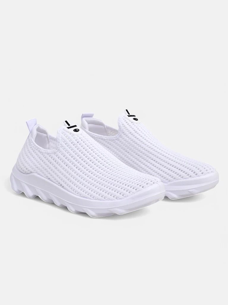 Resti Women&#039;s Slip-On Fabric Sports Shoes Erra