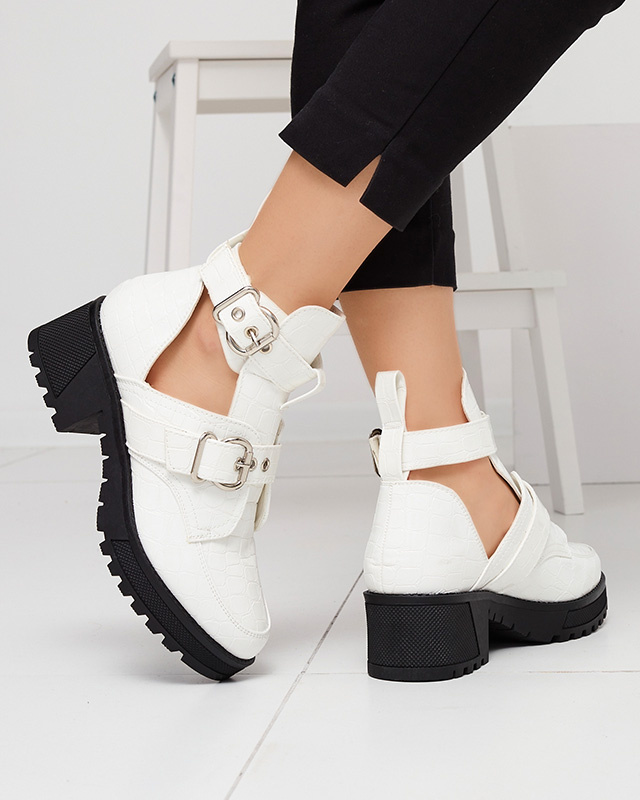 Resti White lacquered women&#039;s boots with cutout and embossing Malevib- Footwear