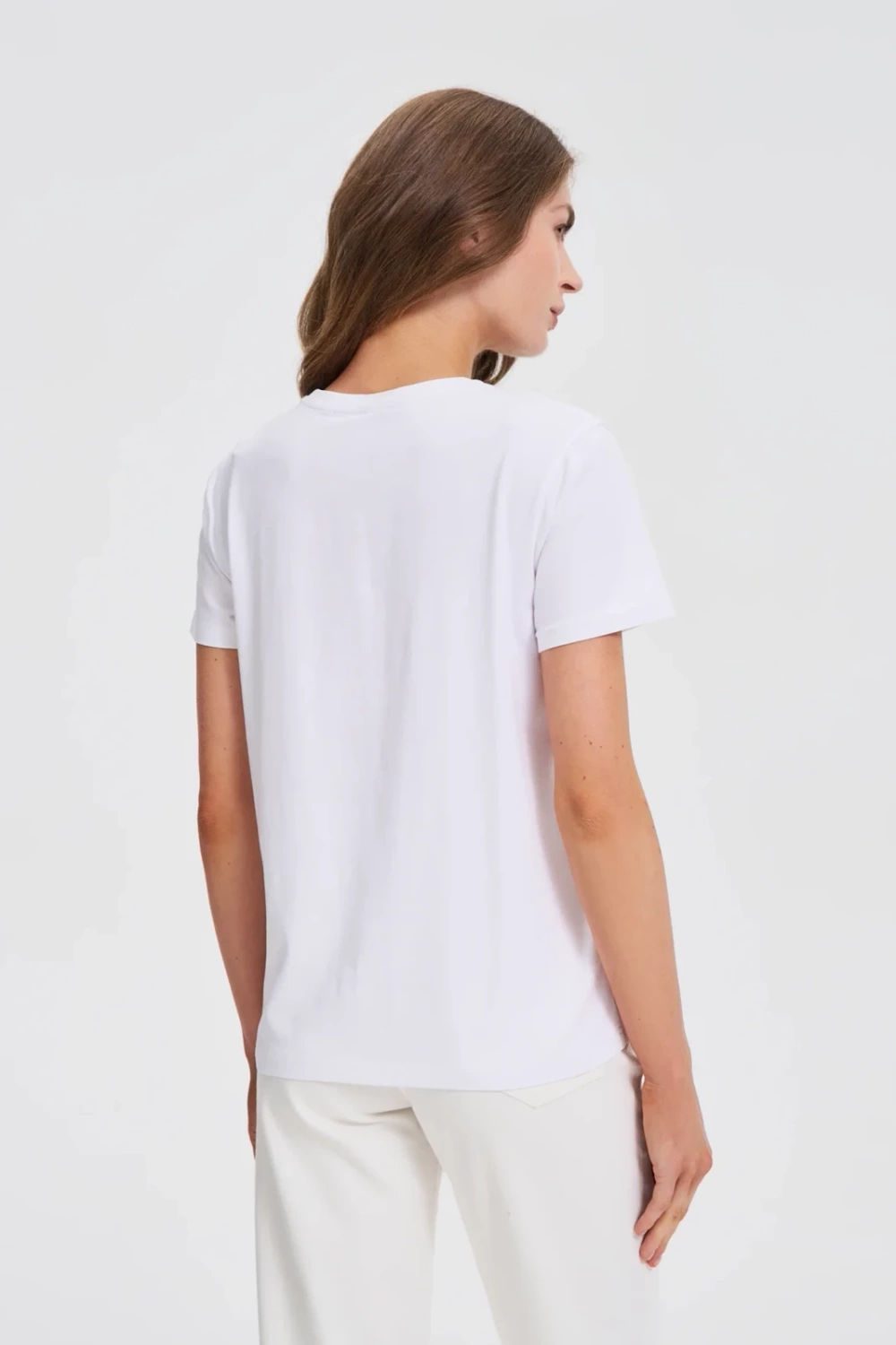Marisse White T-Shirt With A Print On The Pocket