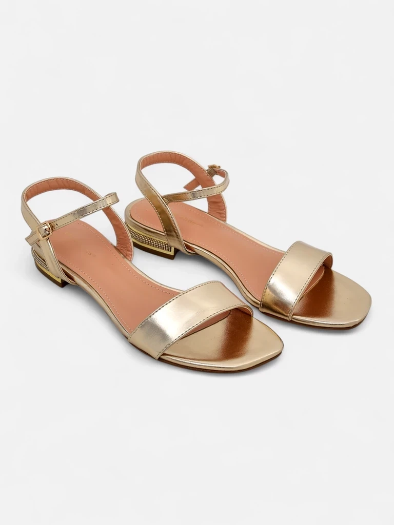 Resti Women&#039;s sandals with a flat sole Aronies