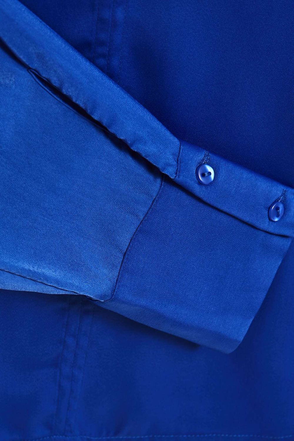 Marisse Plain V-Neck Shirt With Long Sleeves, Blue