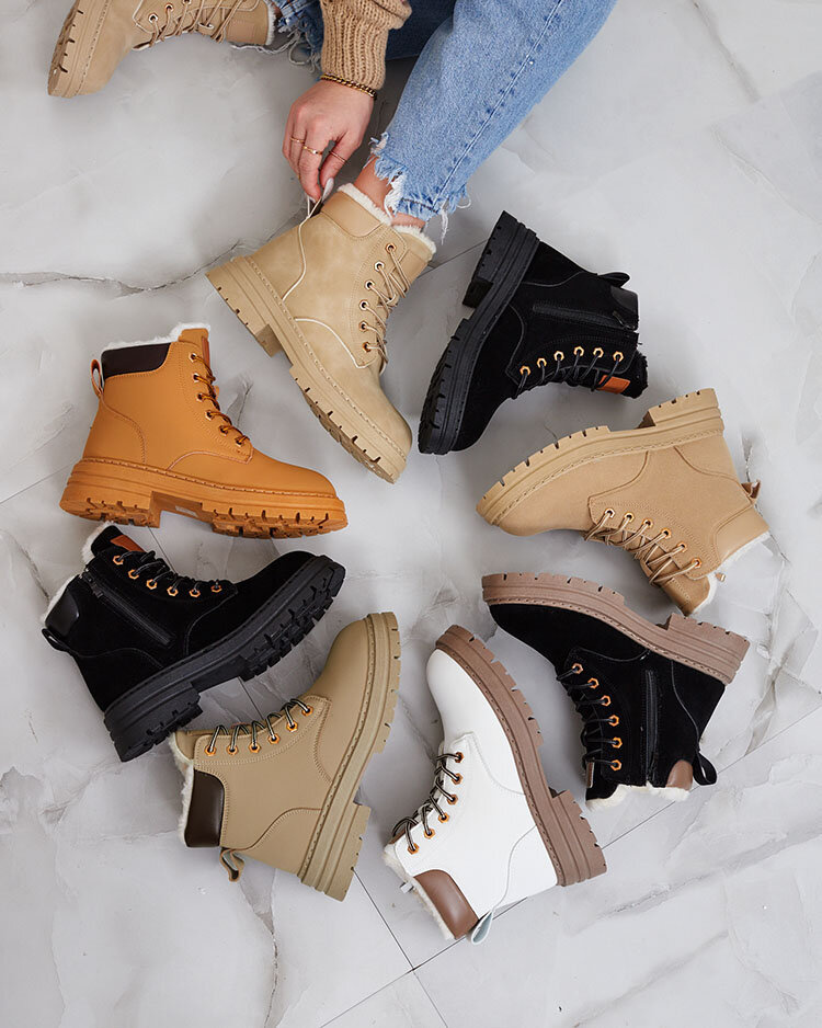 Resti Women&#039;s insulated trapper boots in black Radoras