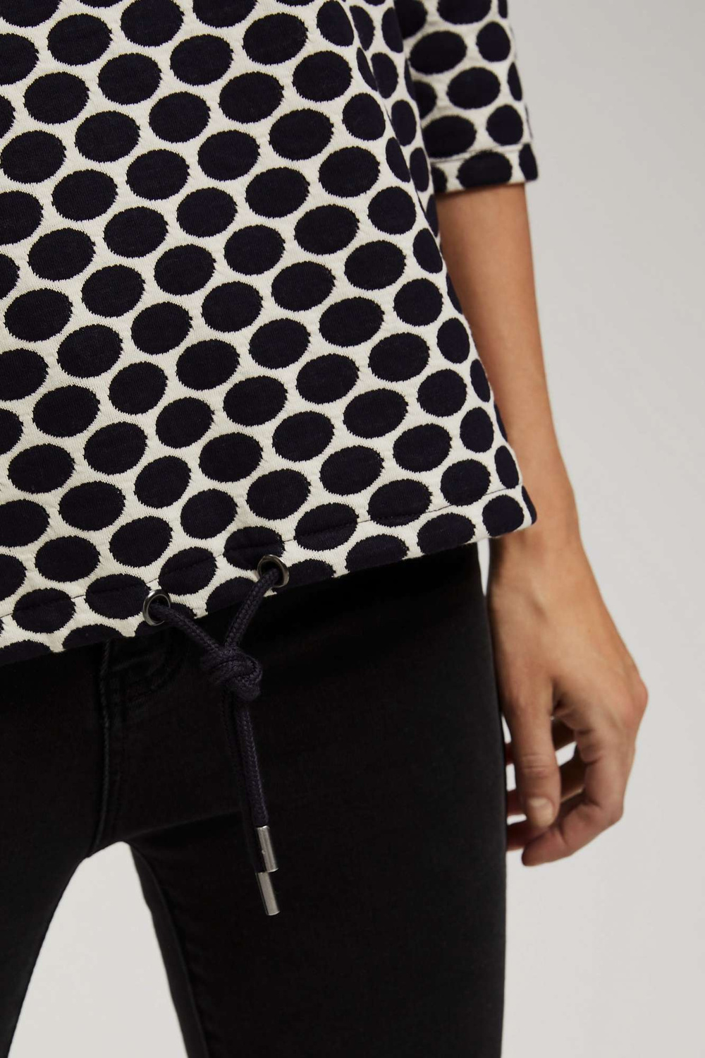 Blouse with a geometric pattern