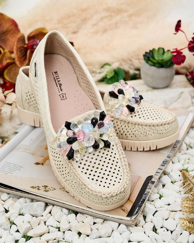 Resti Womens beaded openwork moccasins Nasfali