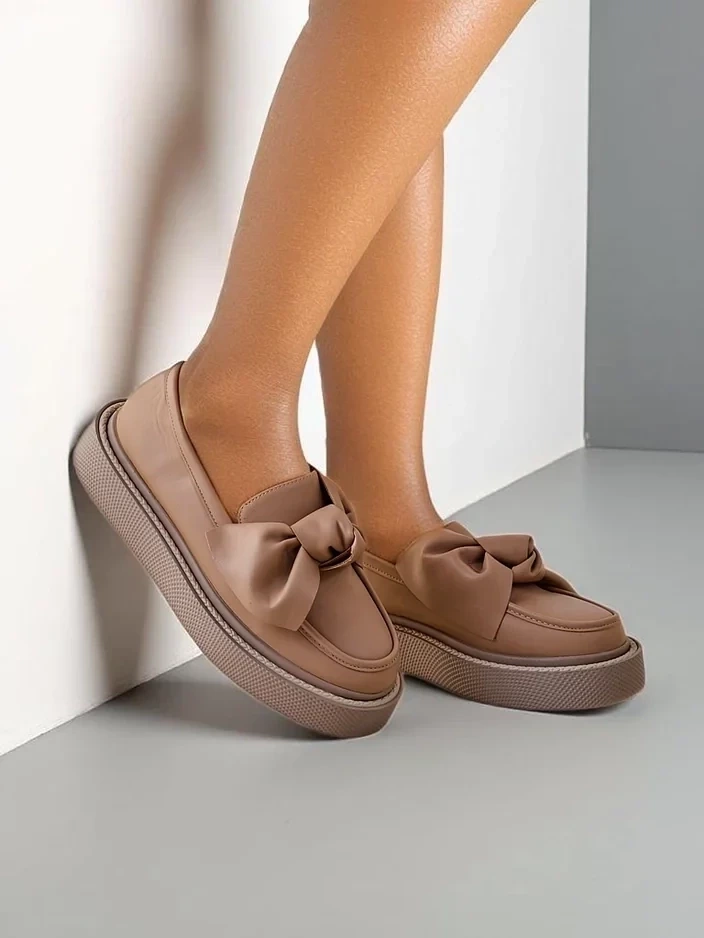 Resti Elegant women’s moccasins with a bow Ortto