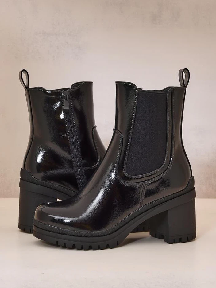 Resti Women's ankle boots on a block heel Foddise