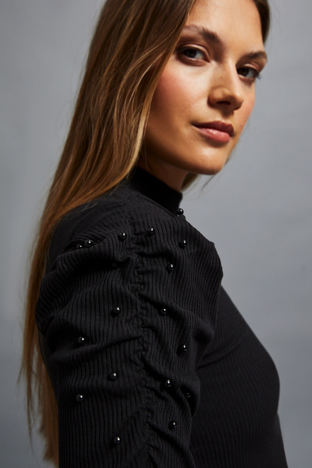 Puff sleeve blouse - black