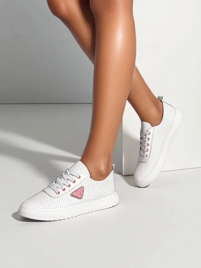 Resti Lace-up women's sporty shoes with a print Fennie