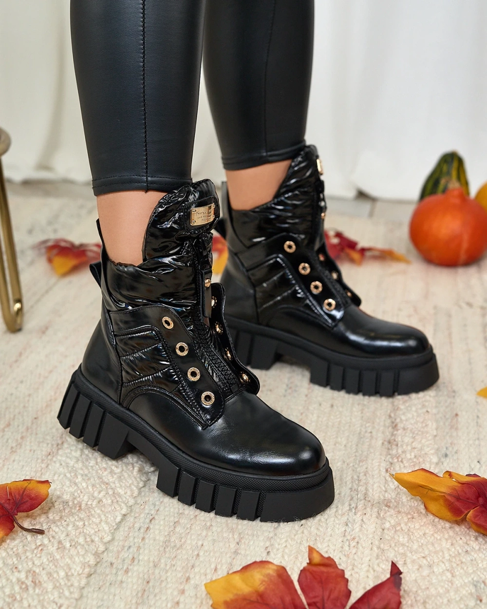 Resti Women&#039;s boots in black Selilka