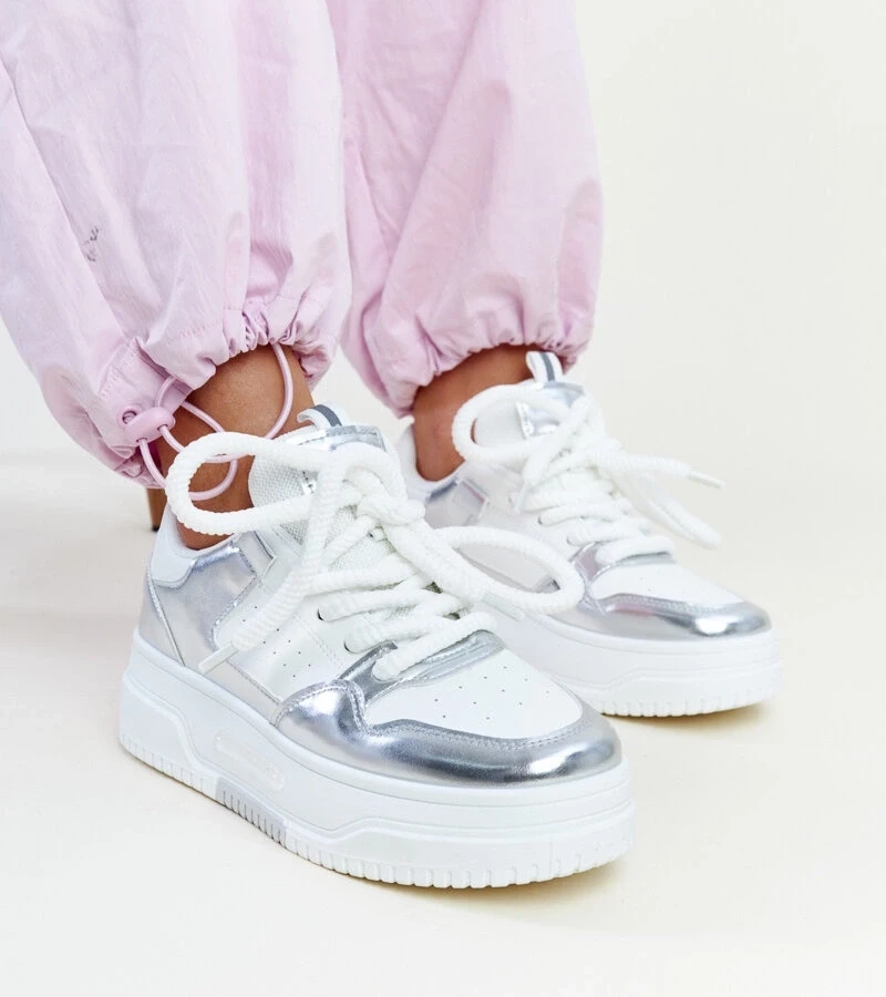 Gemre Sneakers argintii-albi pe platformă înaltă Lengyel