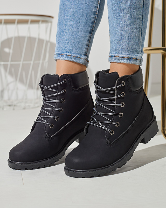Resti Women&#039;s insulated trapper boots in black Fanhet- Footwear