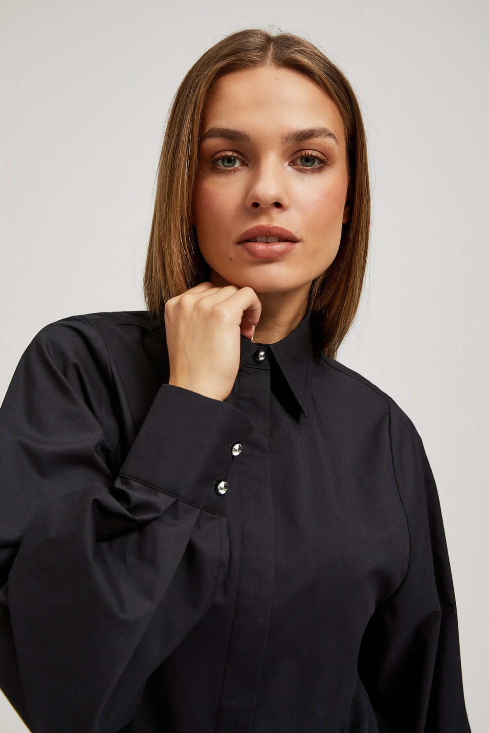 Tailored shirt with puff sleeves