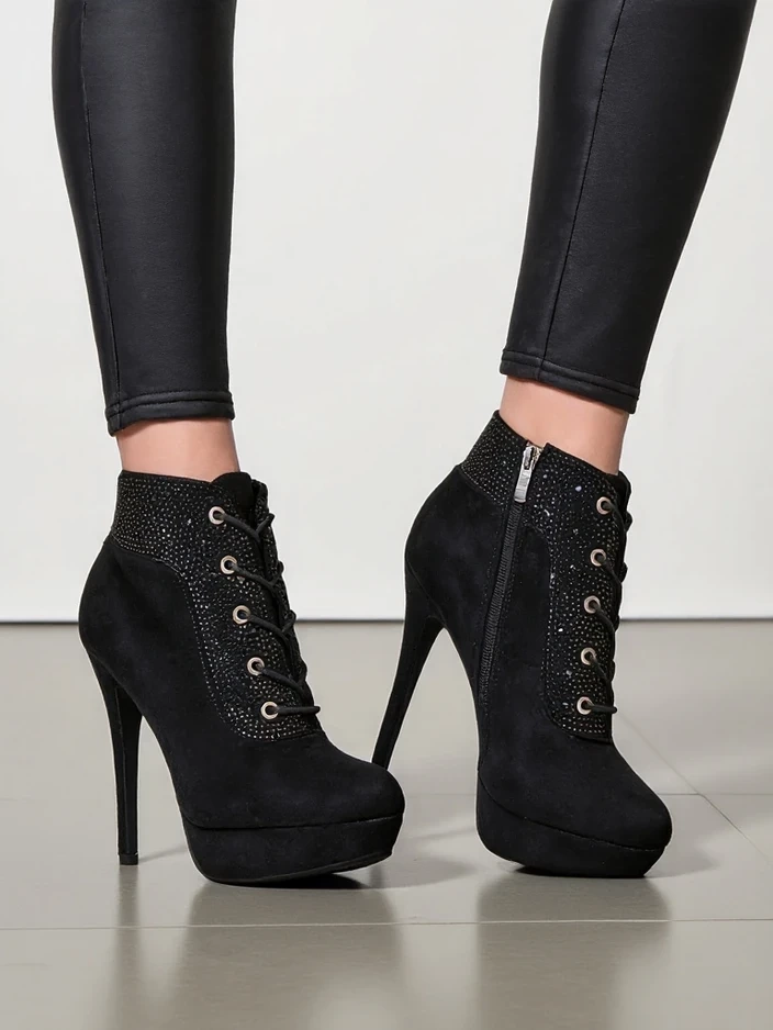 Resti Women&#039;s heeled ankle boots with rhinestones Efelolo