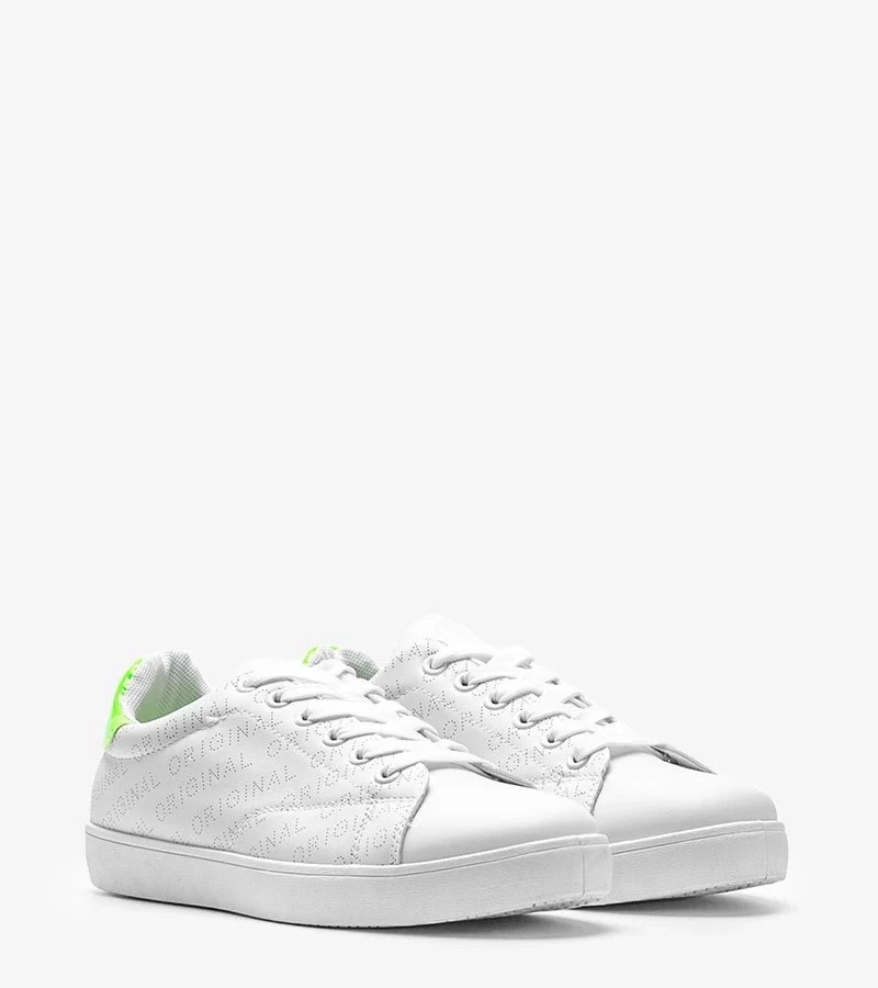 D/CEO White trainers Kaylah