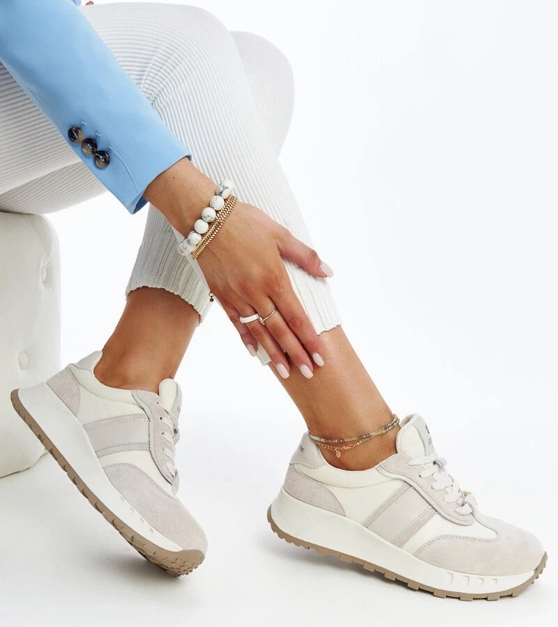 D/CEO White trainers Justar