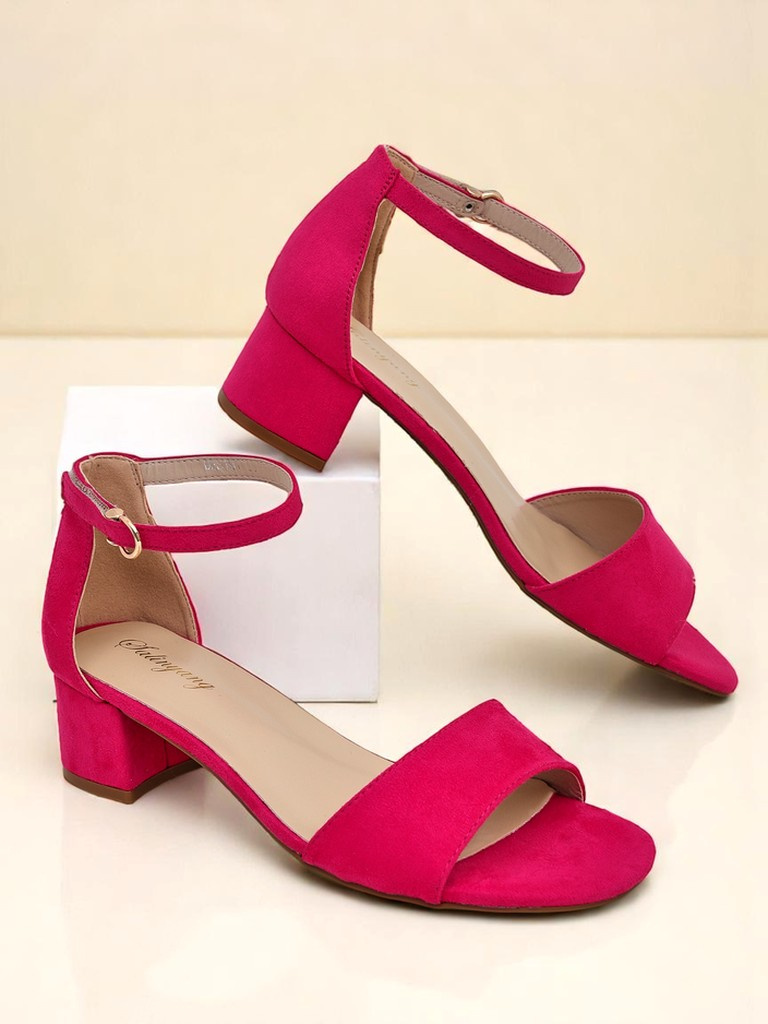 Resti Women&#039;s SoftHeels Low Heel Sandals